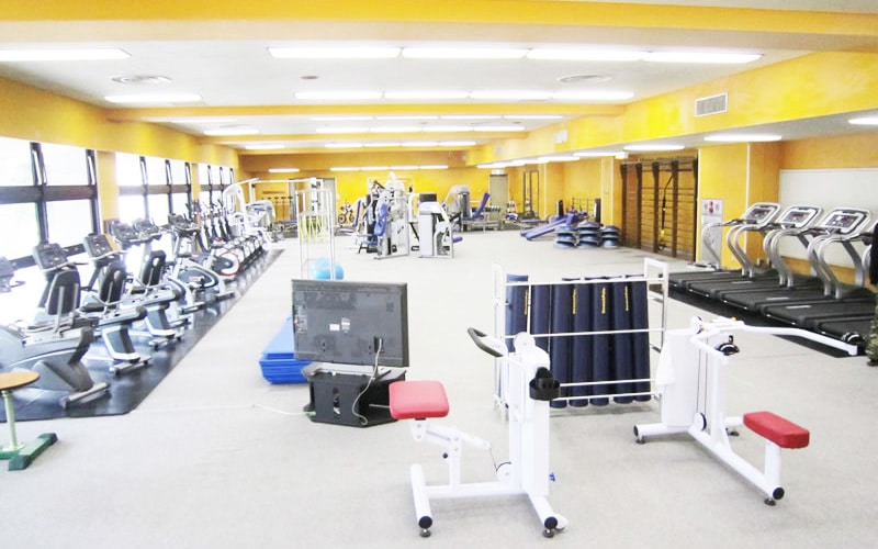 Inside Shinjuku Sports Center, a gym open to tourists in Tokyo