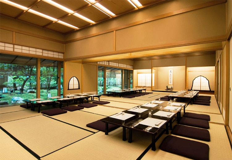 The interior of vegetarian kaiseki tokyo restaurant, Daigo